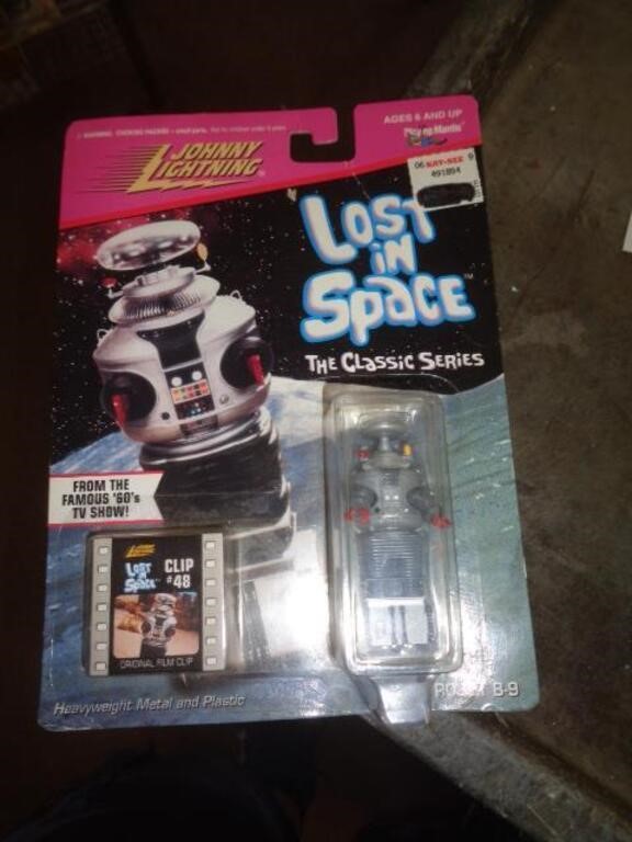 LOST IN SPACE ROBOT FIGURE