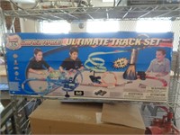 HOTWHEELS RACE TRACK SET