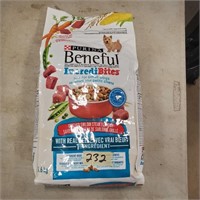 1.6 kg Cat Food