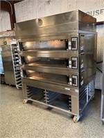 2018 Miwe triple stack deck oven steam injected
