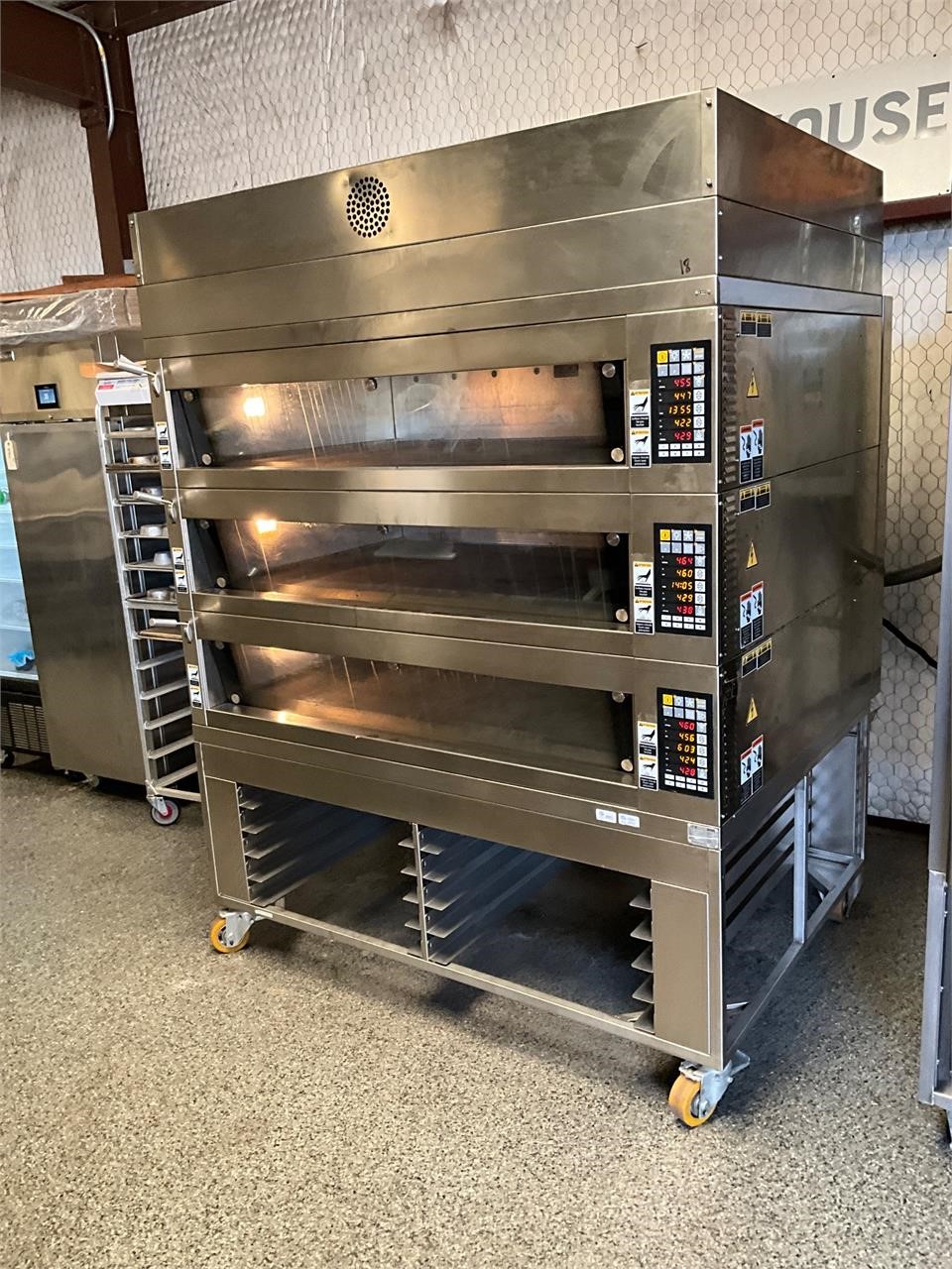 2018 Miwe triple stack deck oven steam injected