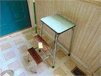 Retro type kitchen step stool