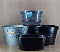 4pc NEW Metal Planter Set