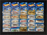 25 - Hot Wheels cars