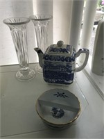 Tea pot, small blue and white dish and 2 vases