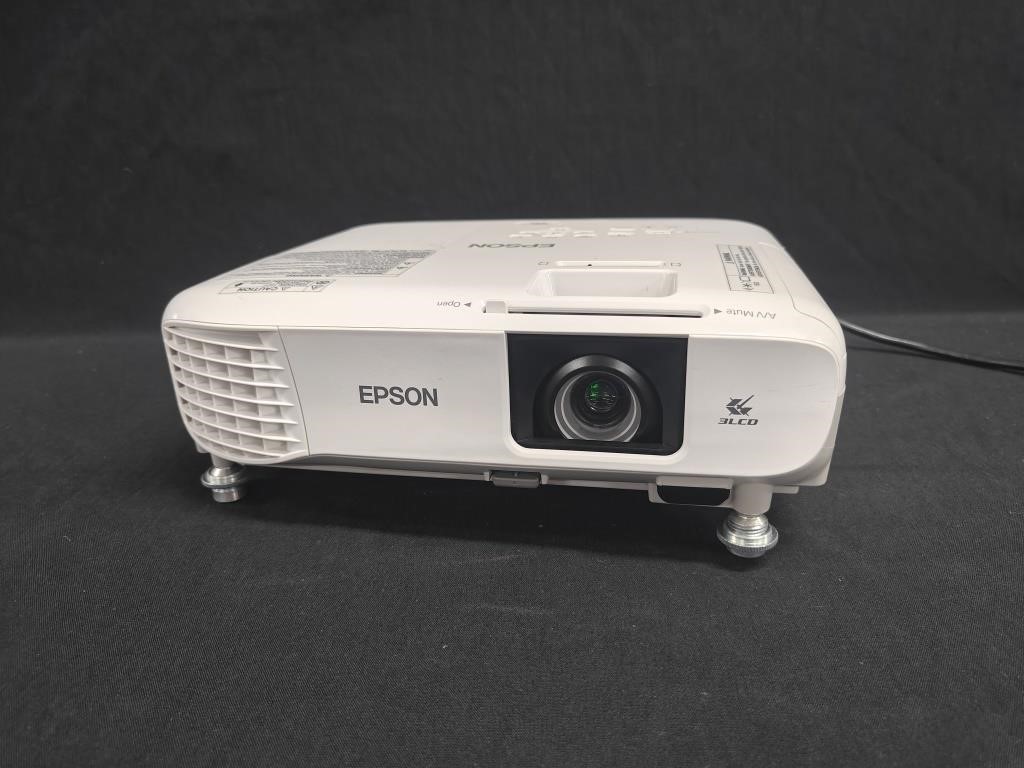 Epson PowerLite X39 XGA 3LCD Projector