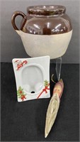 Vtg Bean Crock 2-Tone USA & Santa Ornament