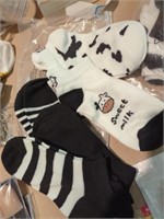 New 5 pair of cow themed socks! Woman's ankle