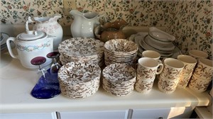 Kitchen China group lot that includes a set of