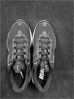 NIB Women's Nike Reaxt Escape Running Shoe Sz 7.5