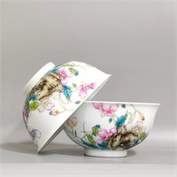Chinese famille rose porcelain bowl pair
