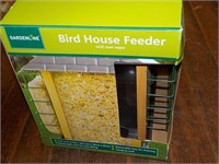 bird house feeder
