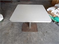 3ft. x 3ft. x 29.5T Table