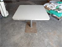 3ft. x 3ft. x 29.5T Table