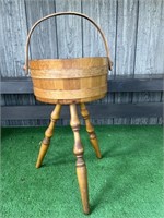 Vintage yarn basket/plant stand