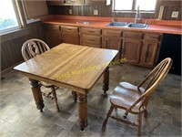 Dinning Room Table - 2 Chairs, 2 Leaves,