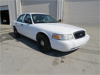 2010 Ford Crown Victoria 2WD