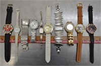 Lot of NEW watches, not tested