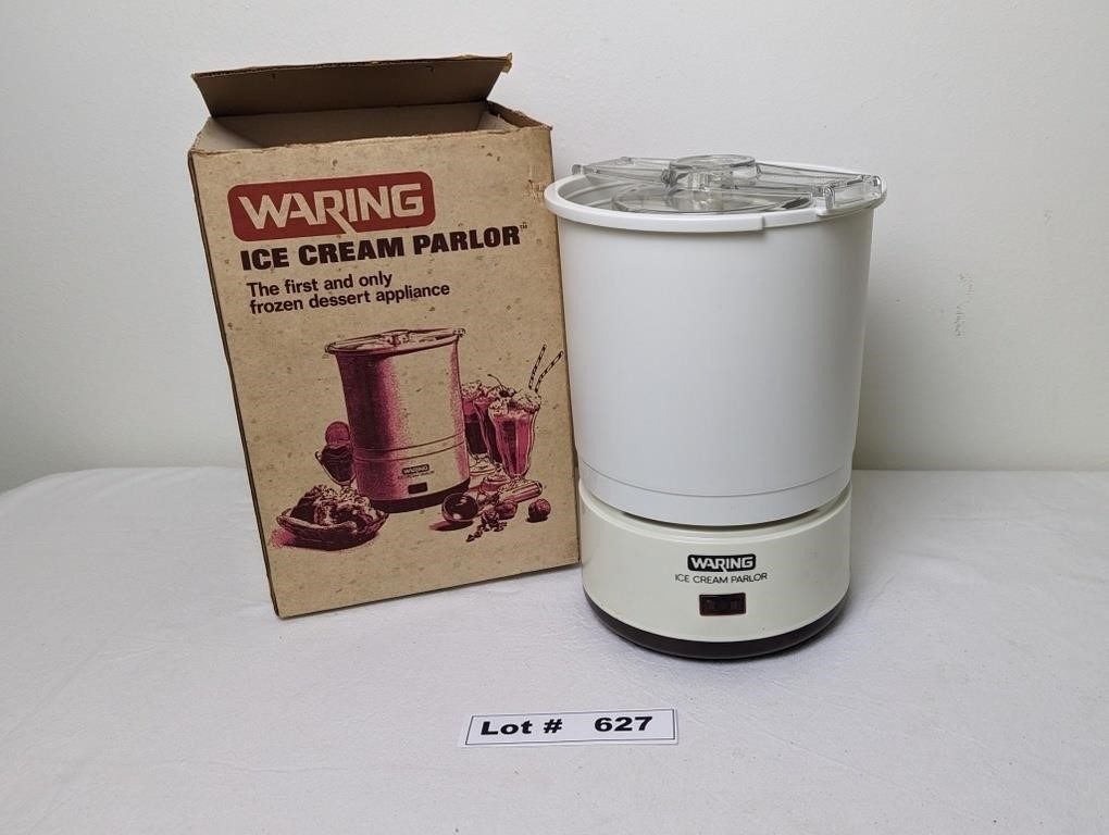 WARING ICE CREAM PARLOR ICE CREAM MAKER