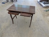 Vintage Desk, 33x18x27