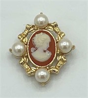 CAMEO Dark Pink Faux Pearl Gold Tone Bows Brooch