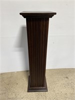 Square wood column pedestal stand
