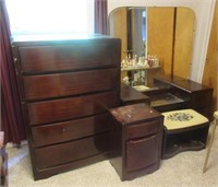 (4) Bedroom set including 5 drawer dresser, night
