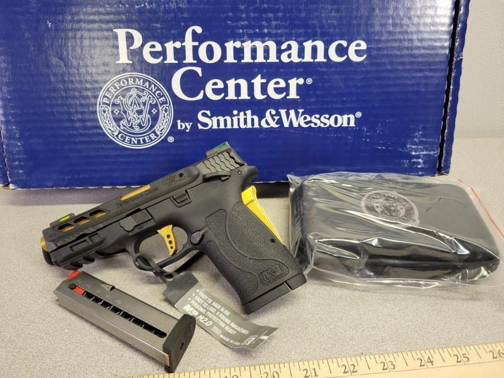 Smith & Wesson 380 acp M&P Shield EZ pistol
