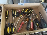 BOX OF SCREW DRIVERS