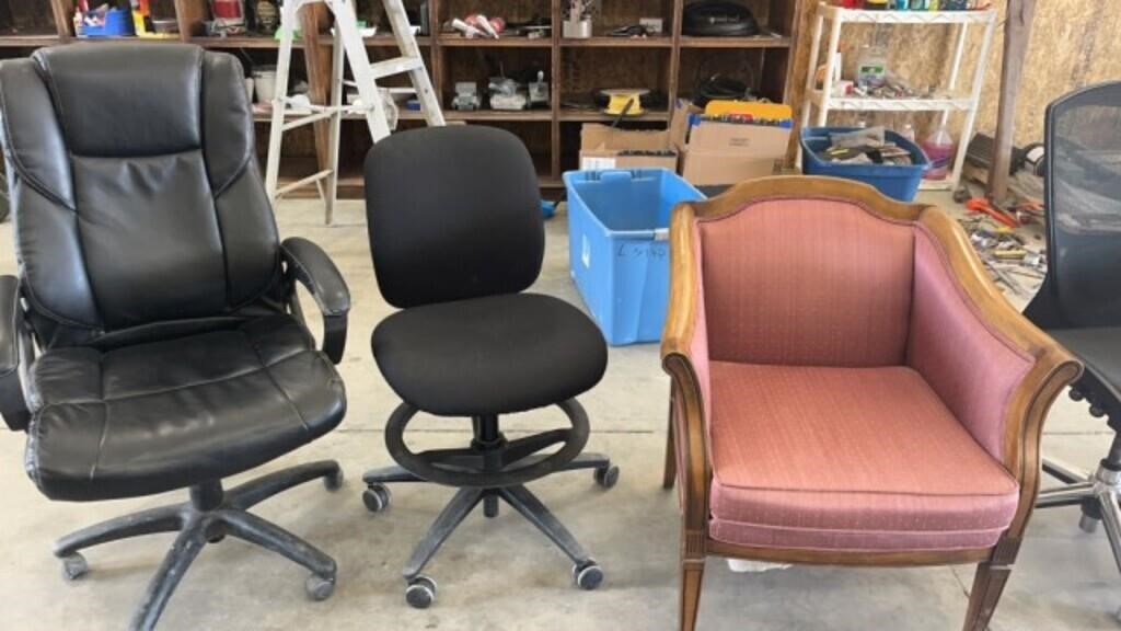 Assortment of Office Chairs