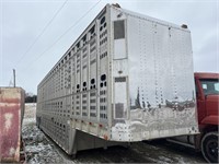 1999 53' Barrett livestock pot trailer