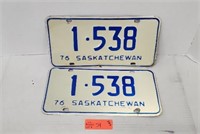 Vintage 1976 License Plates