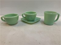 MCM Green Fireking Saucer & (3) Cups