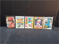 (5) Pete Rose Baseball Trading Cards