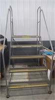 Cotterman Wheeled Safety Stairs 37x60x84"h