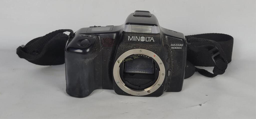 Minolta Maxxum 5000i Camera
