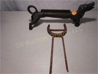Cast iron dog and horseshoe boot scrapers
