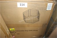 30” extra wide dog gate