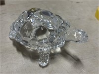 Lead crystal turtle