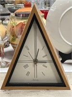 Triangle clock