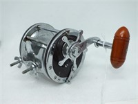 PENN SENATOR SALT WATER FISHING REEL NO 113-H