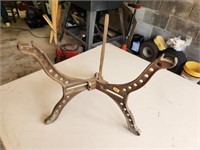 Cast iron Cauldron stand