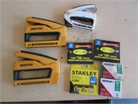 staplers & staples