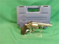 New! Smith and Wesson 66-8 .357mag, 6 shot.