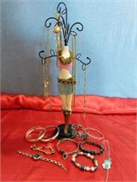 A beautiful lot that includes a jewelry stand and