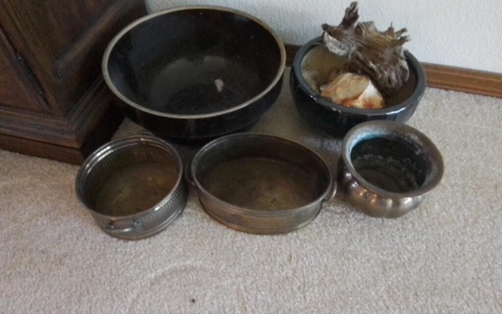 Crock bowl & brass pots