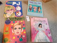 4 WHITMAN PAPER DOLL BOOKS, INCLUDING TWIGGY 1967