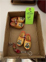 wooden shoes, key chains