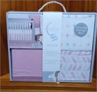 Pink crib set