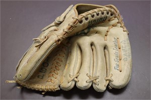 Hutch Baseball Glove